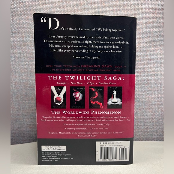 Breaking Dawn by Stephenie Meyer - Picture 2 of 2